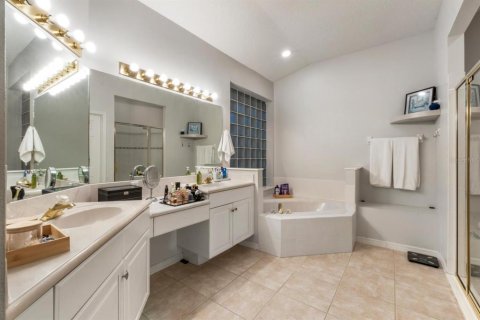 House in Orlando, Florida 4 bedrooms, 236.81 sq.m. № 1879512 - photo 26