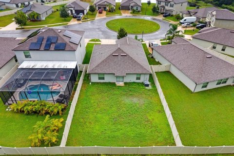 House in Ruskin, Florida 3 bedrooms, 143.07 sq.m. № 2409815 - photo 4