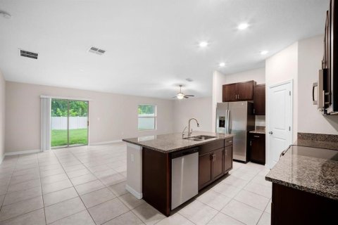 House in Ruskin, Florida 3 bedrooms, 143.07 sq.m. № 2409815 - photo 6