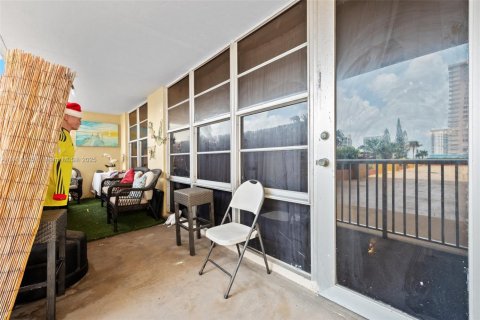 Купить кондоминиум в Санни-Айлс-Бич, Флорида 2 спальни, 138.24м2, № 2020493 - фото 24