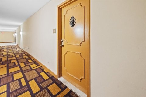 Купить кондоминиум в Санни-Айлс-Бич, Флорида 2 спальни, 138.24м2, № 2020493 - фото 5