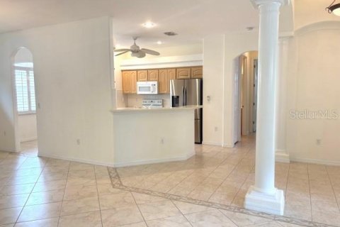 House in Spring Hill, Florida 3 bedrooms, 184.97 sq.m. № 1858290 - photo 17