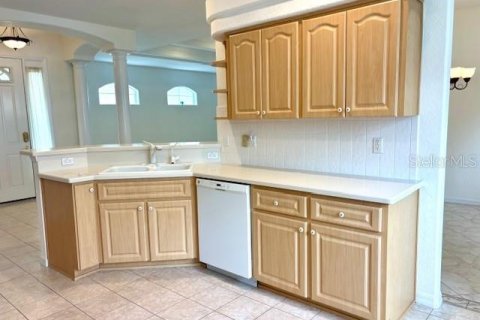 House in Spring Hill, Florida 3 bedrooms, 184.97 sq.m. № 1858290 - photo 10