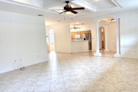 House in Spring Hill, Florida 3 bedrooms, 184.97 sq.m. № 1858290 - photo 18