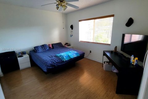 Condo in Doral, Florida, 2 bedrooms  № 2066084 - photo 21