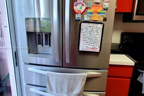 Condo in Doral, Florida, 2 bedrooms  № 2066084 - photo 19