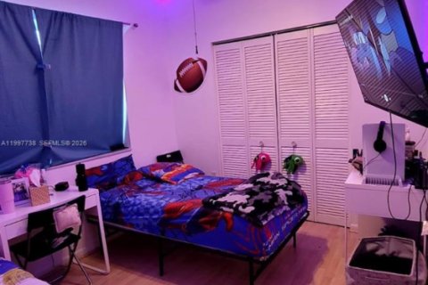 Condo in Doral, Florida, 2 bedrooms  № 2066084 - photo 23