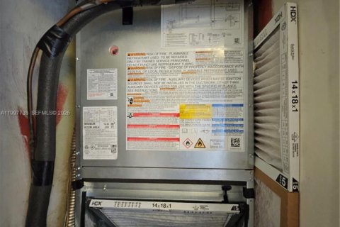 Condo in Doral, Florida, 2 bedrooms  № 2066084 - photo 8