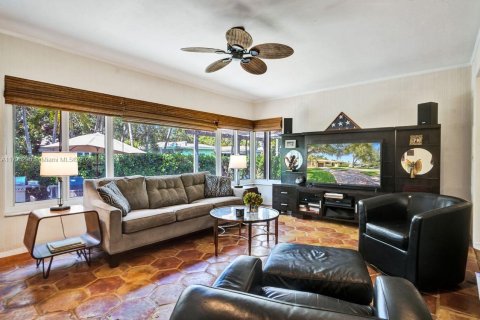 House in Miami Shores, Florida 2 bedrooms, 136.85 sq.m. № 1728762 - photo 8
