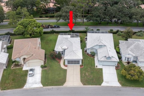 Villa ou maison à vendre à Weeki Wachee, Floride: 2 chambres, 146.41 m2 № 1844749 - photo 2
