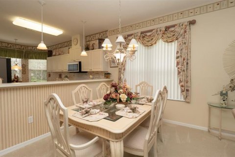 Villa ou maison à vendre à Weeki Wachee, Floride: 2 chambres, 146.41 m2 № 1844749 - photo 10