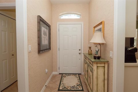 Villa ou maison à vendre à Weeki Wachee, Floride: 2 chambres, 146.41 m2 № 1844749 - photo 4