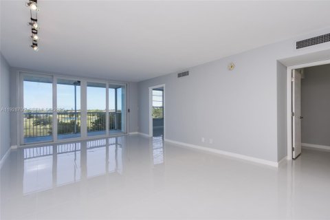 Condominio en alquiler en Pompano Beach, Florida, 2 dormitorios, 102.19 m2 № 1987190 - foto 6