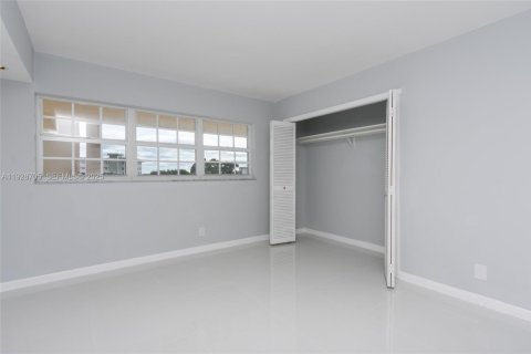Condominio en alquiler en Pompano Beach, Florida, 2 dormitorios, 102.19 m2 № 1987190 - foto 18