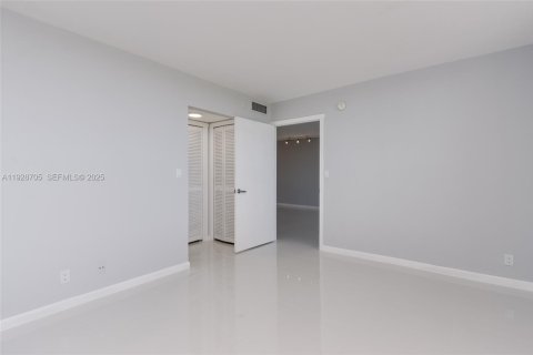 Condominio en alquiler en Pompano Beach, Florida, 2 dormitorios, 102.19 m2 № 1987190 - foto 24