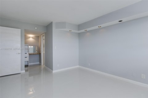 Condominio en alquiler en Pompano Beach, Florida, 2 dormitorios, 102.19 m2 № 1987190 - foto 16