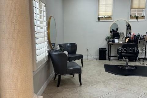 Propiedad comercial en venta en Gainesville, Florida, 481.61 m2 № 1913755 - foto 4