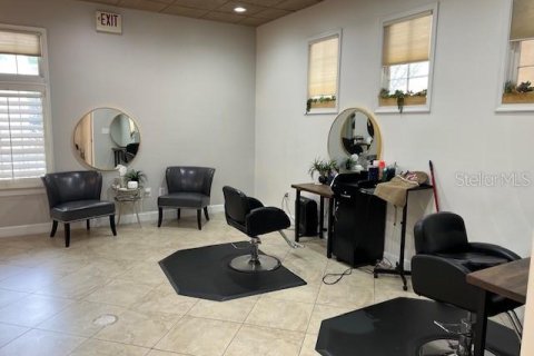 Propiedad comercial en venta en Gainesville, Florida, 481.61 m2 № 1913755 - foto 6