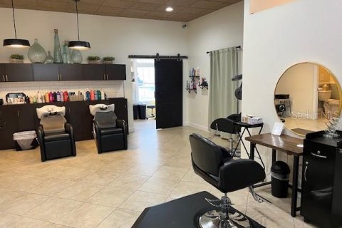 Propiedad comercial en venta en Gainesville, Florida, 481.61 m2 № 1913755 - foto 3