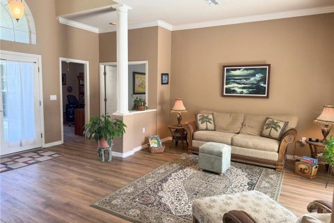 House in Weeki Wachee, Florida 3 bedrooms, 225.75 sq.m. № 2167422 - photo 8