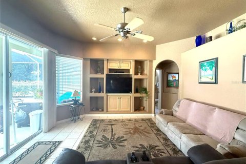 House in Weeki Wachee, Florida 3 bedrooms, 225.75 sq.m. № 2167422 - photo 18