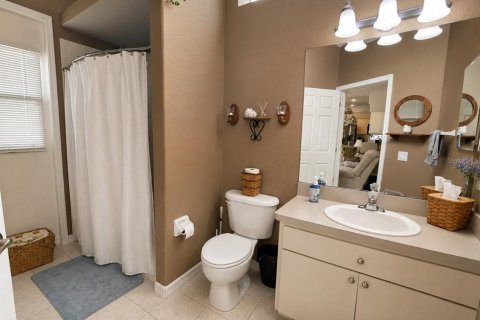 House in Weeki Wachee, Florida 3 bedrooms, 225.75 sq.m. № 2167422 - photo 28