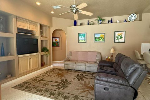 House in Weeki Wachee, Florida 3 bedrooms, 225.75 sq.m. № 2167422 - photo 19