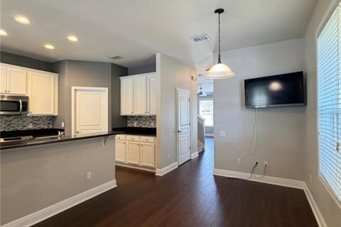 Townhouse in Windermere, Florida 3 bedrooms, 156.08 sq.m. № 2396422 - photo 6