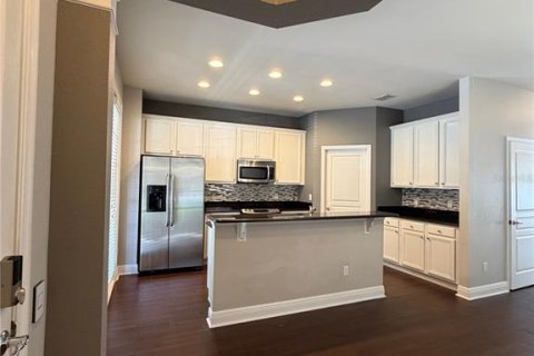 Townhouse in Windermere, Florida 3 bedrooms, 156.08 sq.m. № 2396422 - photo 5