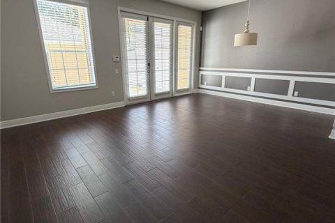 Townhouse in Windermere, Florida 3 bedrooms, 156.08 sq.m. № 2396422 - photo 16