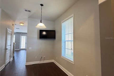 Townhouse in Windermere, Florida 3 bedrooms, 156.08 sq.m. № 2396422 - photo 7