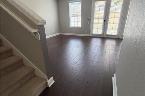 Townhouse in Windermere, Florida 3 bedrooms, 156.08 sq.m. № 2396422 - photo 15