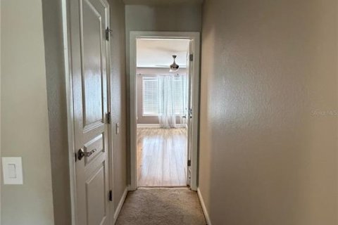 Townhouse in Windermere, Florida 3 bedrooms, 156.08 sq.m. № 2396422 - photo 25