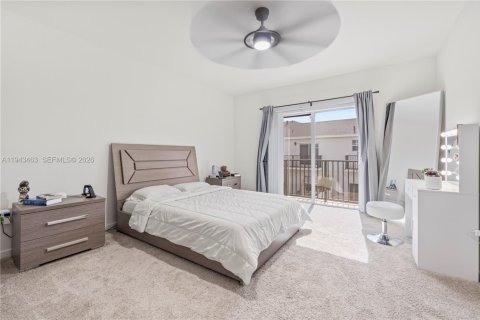 Townhouse in Homestead, Florida 3 bedrooms, 159.05 sq.m. № 2000493 - photo 9
