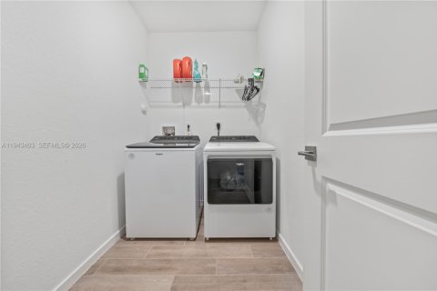 Townhouse in Homestead, Florida 3 bedrooms, 159.05 sq.m. № 2000493 - photo 21