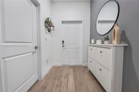 Townhouse in Homestead, Florida 3 bedrooms, 159.05 sq.m. № 2000493 - photo 14