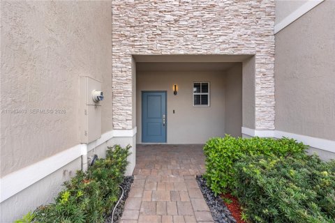 Townhouse in Homestead, Florida 3 bedrooms, 159.05 sq.m. № 2000493 - photo 25