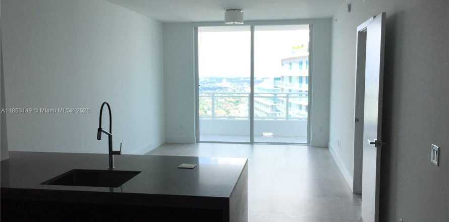 Condo in Miami, Florida, 1 bedroom № 1857341