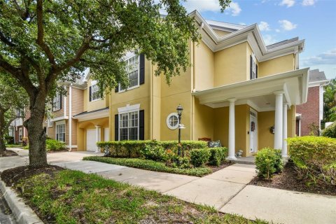 Touwnhouse à vendre à Tampa, Floride: 4 chambres, 245.35 m2 № 1918207 - photo 1
