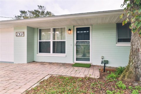 Villa ou maison à vendre à New Smyrna Beach, Floride: 4 chambres, 147.9 m2 № 2138880 - photo 3