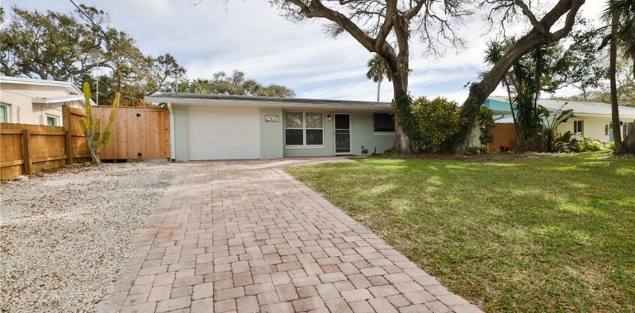 Villa ou maison à New Smyrna Beach, Floride 4 chambres, 147.9 m2 № 2138880