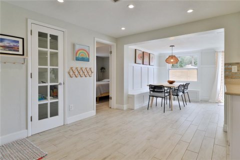 Villa ou maison à vendre à New Smyrna Beach, Floride: 4 chambres, 147.9 m2 № 2138880 - photo 7