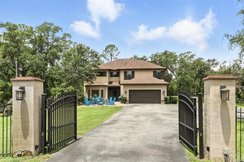 House in Orlando, Florida 5 bedrooms, 336.31 sq.m. № 1808877 - photo 2