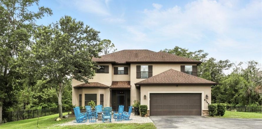 House in Orlando, Florida 5 bedrooms, 336.31 sq.m. № 1808877