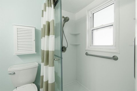 House in Clearwater, Florida 3 bedrooms, 147.9 sq.m. № 2203400 - photo 24