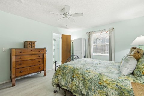 House in Clearwater, Florida 3 bedrooms, 147.9 sq.m. № 2203400 - photo 21