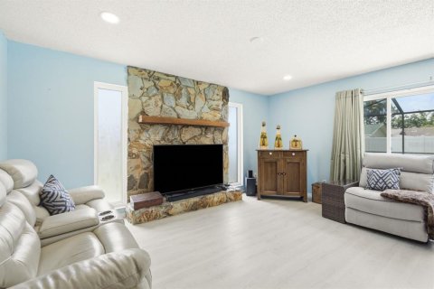 House in Clearwater, Florida 3 bedrooms, 147.9 sq.m. № 2203400 - photo 18