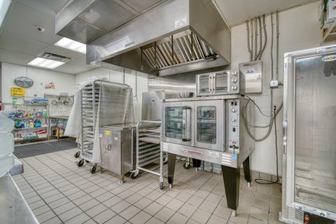 Immobilier commercial à vendre à Kendall, Floride № 2015450 - photo 9