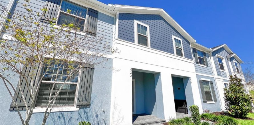 Townhouse in Kissimmee, Florida 5 bedrooms, 210.24 sq.m. № 1838156