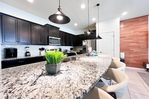 Townhouse in Kissimmee, Florida 5 bedrooms, 210.24 sq.m. № 1838156 - photo 9